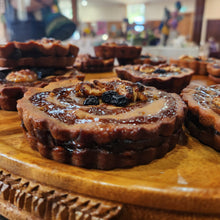 Load image into Gallery viewer, Belora Cake