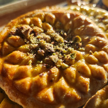 Load image into Gallery viewer, Traditional Persian Cookies (Kolompeh)